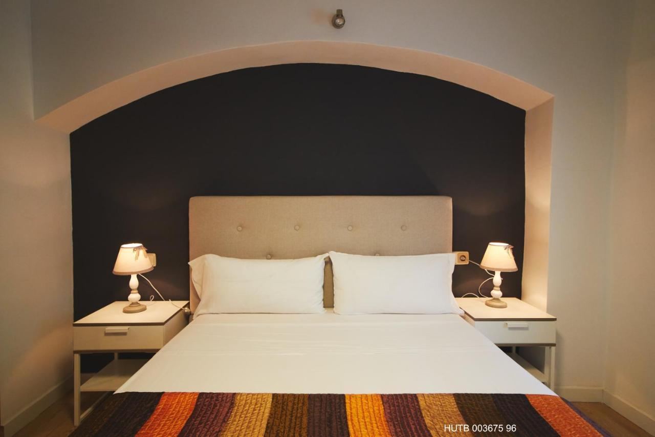 Alcam Alio Cine Apartment Barcelona Bagian luar foto