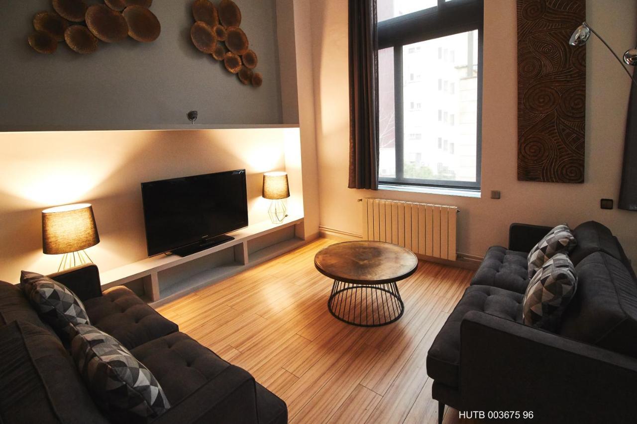Alcam Alio Cine Apartment Barcelona Bagian luar foto