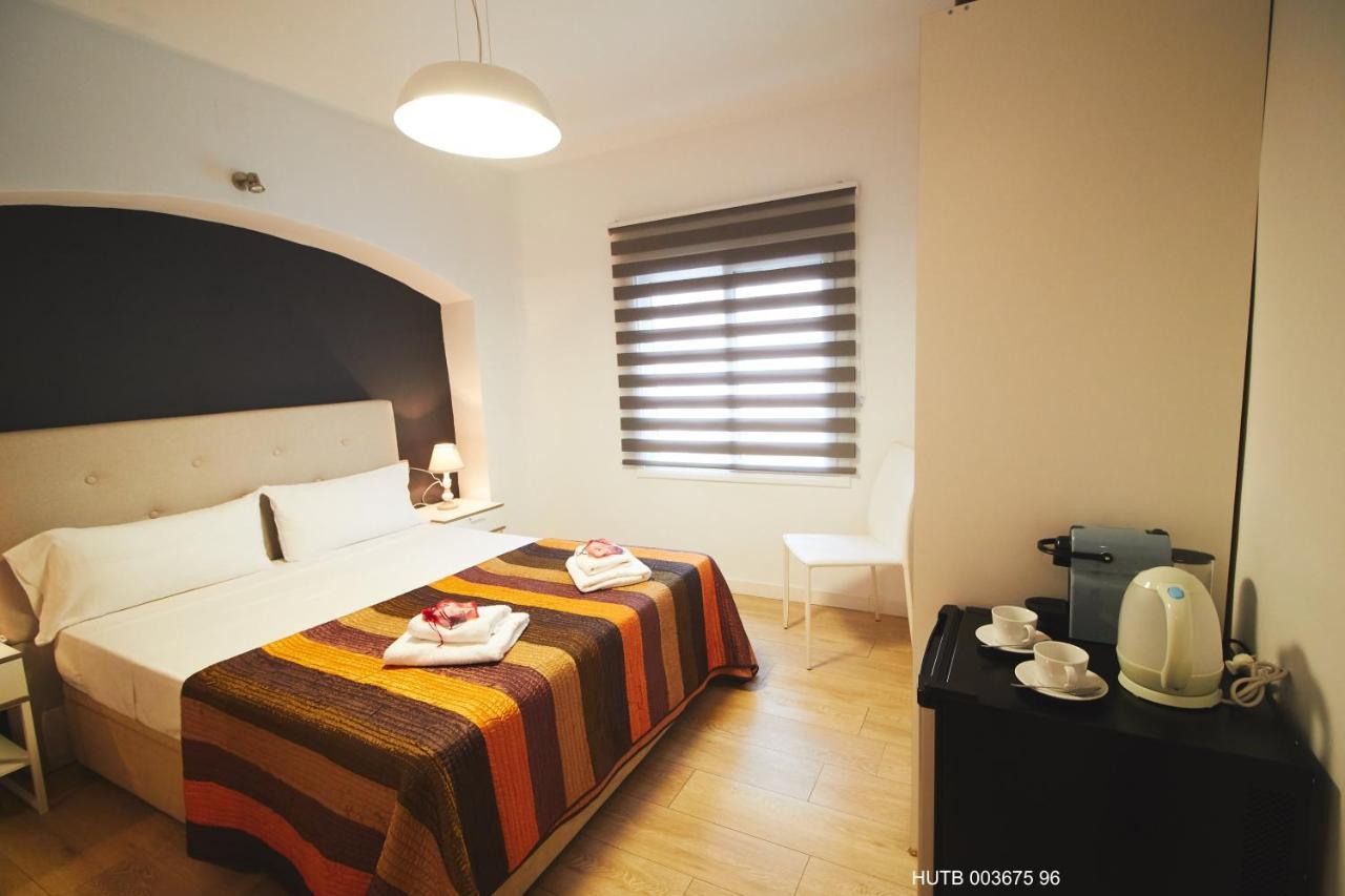 Alcam Alio Cine Apartment Barcelona Bagian luar foto